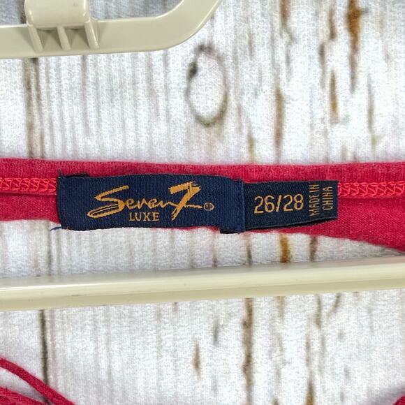 Seven7 Studded Tee Women Plus Size 26 / 28 Red 100% Cotton Grunge Y2K Retro - Picture 3 of 6